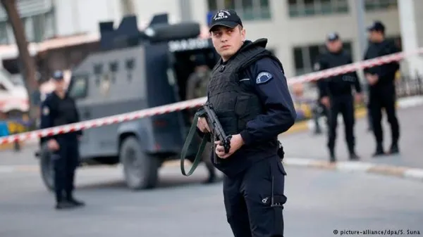 Zurich: Focuri de armă în apropiere de un Centru Islamic. Trei persoane au fost rănite