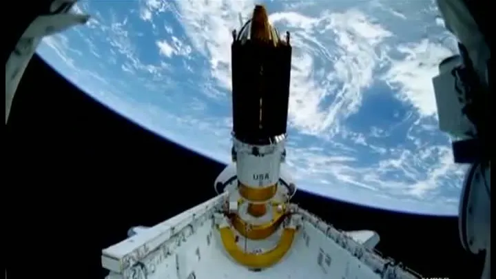 "Sărbători lipsite de gravitaţie!" Românca de la NASA şi românca-pilot, două poveşti impresionante