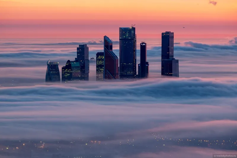 Orașul de deasupra norilor: imagini fantastice