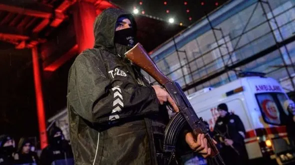 Revelion însângerat la Istanbul: opt persoane au fost reţinute