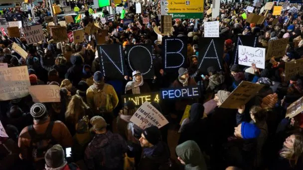 Google, Facebook, Microsoft, Apple, Tesla, împotriva lui Donald Trump