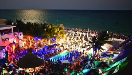 Atac armat într-un club de noapte din Cancun. Patru persoane au murit