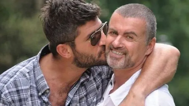 Ce a făcut iubitul lui George Michael în noaptea morții artistului. Cutremurător!