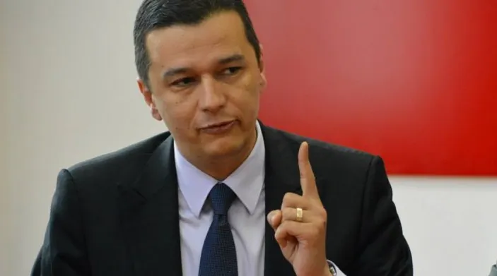 Cine sunt persoanele care au semnat ordonanţa de marţi noaptea alături de premierul Grindeanu