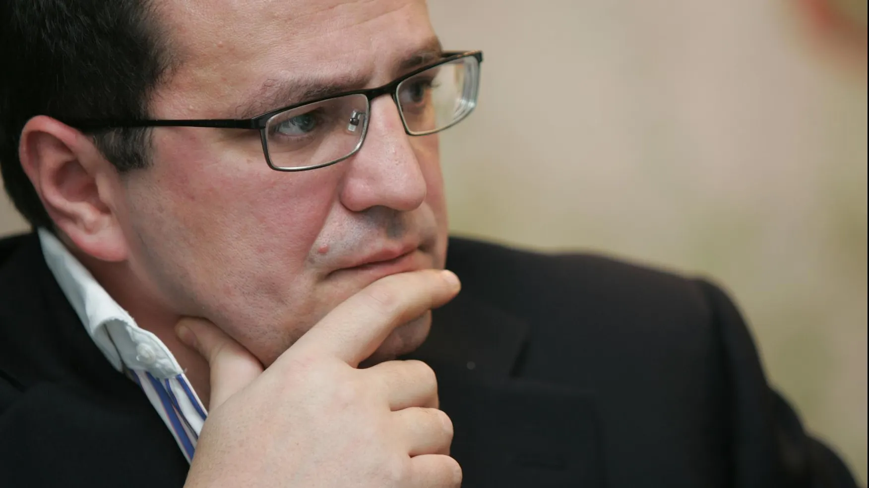 Audiere EXPLOZIVĂ! Maior, acuzat de sfidare în Comisia care anchetează alegerile din 2009