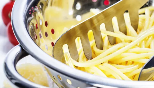 Așa se gătesc, de fapt, pastele. Le-ai preparat greșit toată viața