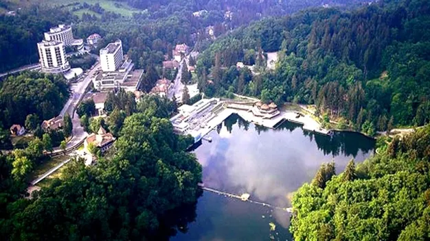 Staţiunea din România care face furori printre turişti: "E mai frumos ca-n Croaţia" 