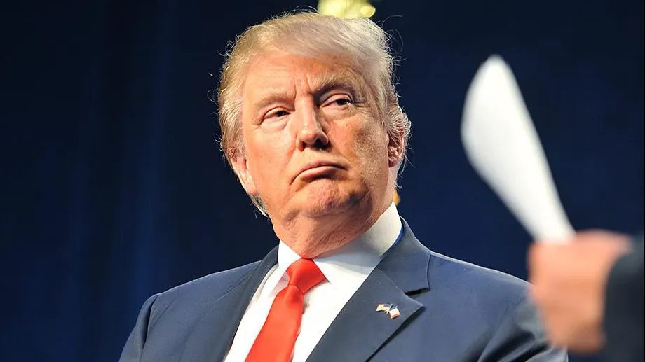 Cum încearcă un consilier al lui Trump să îl disculpe pentru afirmaţia "NATO este învechită"