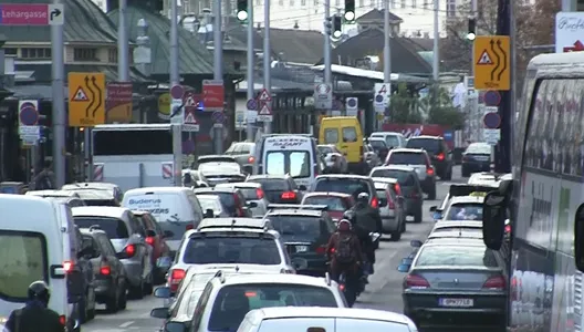 Alertă de călătorie pentru Ungaria. Ce vehicule NU mai pot intra în Budapesta