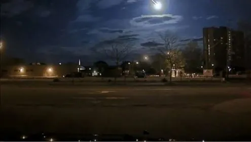 Imagini spectaculoase. Un meteorit a luminat cerul nopții  
