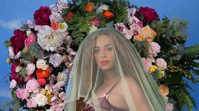 Beyonce este însărcinată: va avea gemeni 