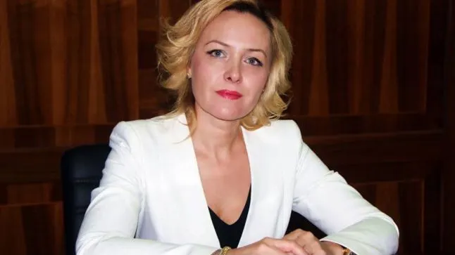 Campanie împotriva "Balenei Albastre". Firea și Carmen Dan merg în școli. Comisia SRI intră pe fir  