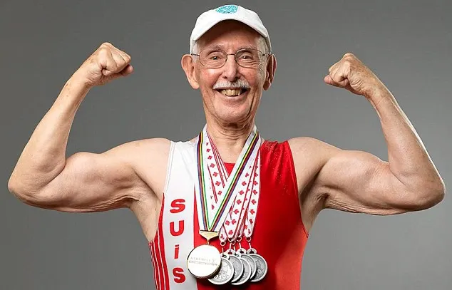 Are 97 de ani şi deţine dublu record mondial la sprint! Care este secretul longevităţii