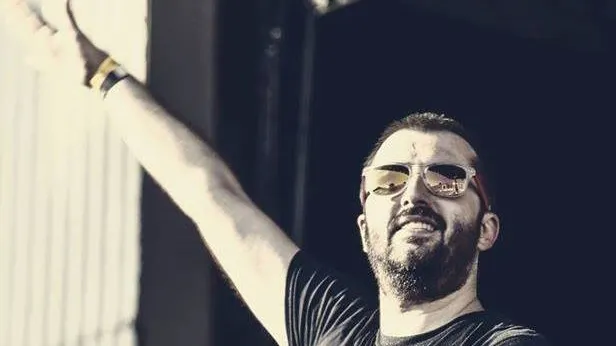 Un cunoscut DJ din Capitală a murit 