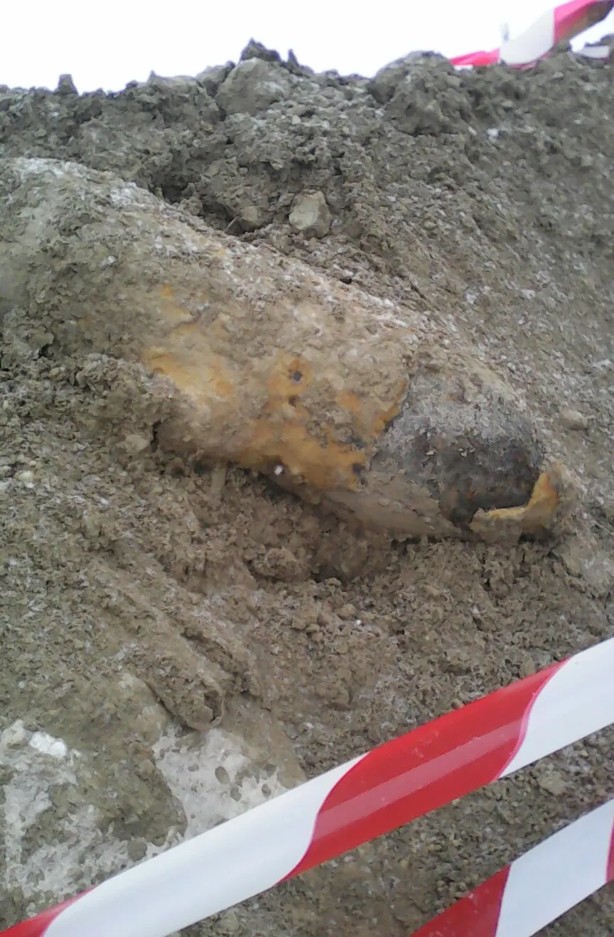 Autorităţile puse pe jar din cauza unei bombe din Al Doilea Război Mondial. Mii de persoane evacuate