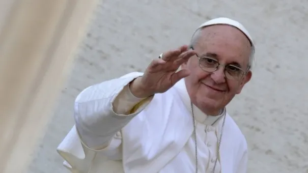 "Deranjez? Sunt Francisc". Papa a vizitat o familie de români, după ce s-a văzut cu Trump