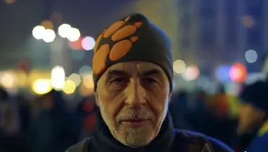 VIDEO. "De ce protestezi?" Cum îşi justifică oamenii, într-un într-un singur cuvânt, protestul