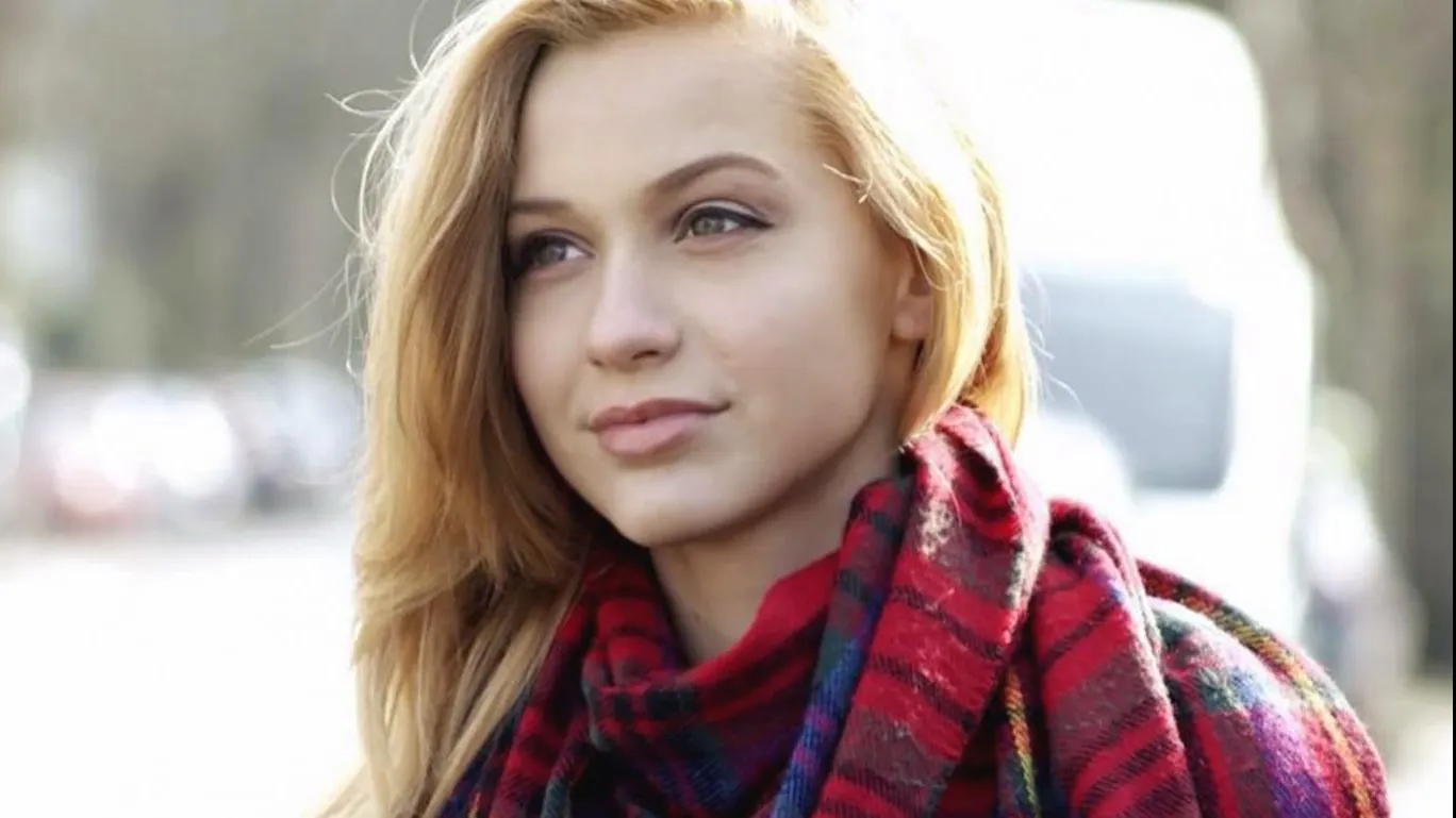 O elevă s-a plâns că toți colegii râd de ea pentru că e imigrantă. Câteva zile mai târziu? Tragedie