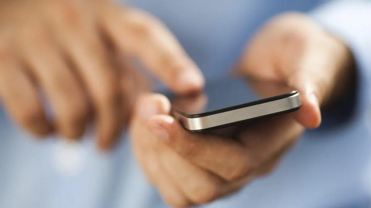 Plănuia să-şi ucidă soţia ca să rămână cu asigurarea de viaţa. A trimis un sms din greşeală