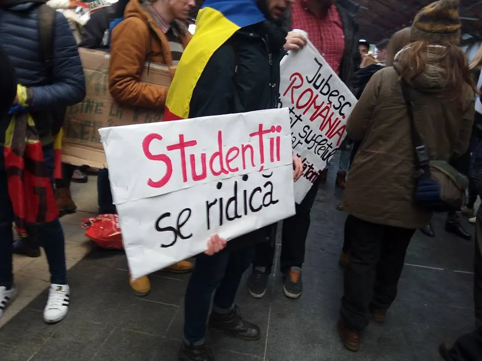 Lovitură pentru studenţi! Călătoriile GRATUITE cu trenul, doar în anumite condiţii
