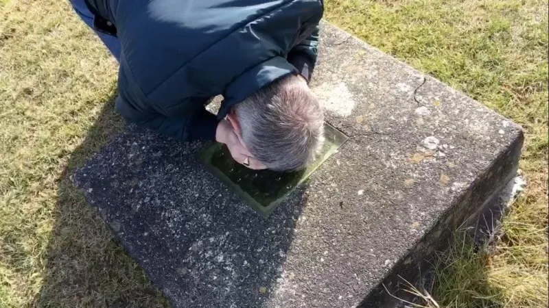 Îngrozit că ar putea fi îngropat de viu, a cerut o criptă specială. După moarte, toți au așteptat..