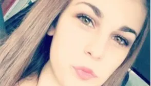 A pus pe Facebook testul pozitiv de sarcină şi numele tatălui. Au ARESTAT-O când au văzut partenerul