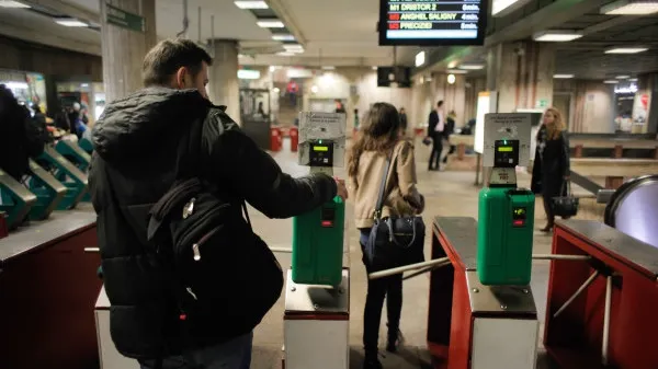 Schimbare majoră la metrou. Se schimbă sistemul de acces
