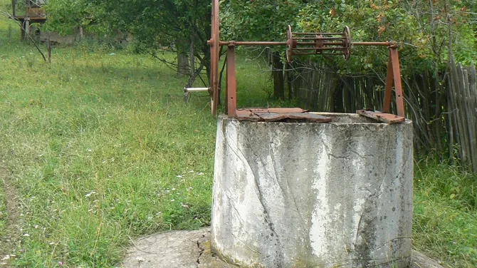 Caz șocant în Olt! Secretar de primărie, dispărut de 10 zile, găsit mort într-o fântână