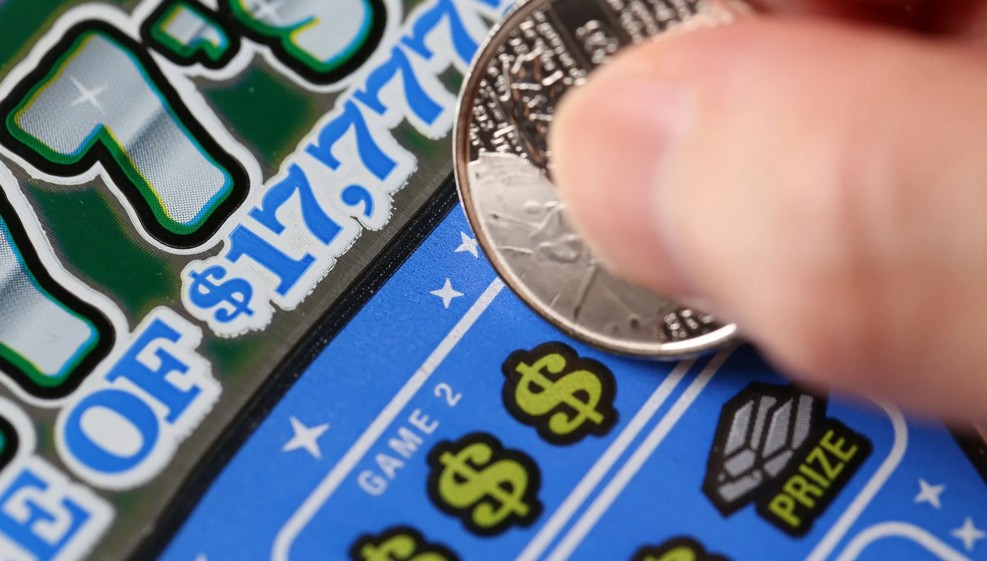 A câștigat o sumă uriașă la Loto. Ce a făcut cu banii? Incredibil
