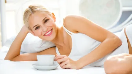 Paradoxul cafelei! Cum te poate ajuta consumul de cafea să dormi mai bine