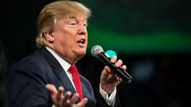 Donald Trump cântă! Clipul în care fredonează o piesă de-a lui Ed Sheeran a devenit viral