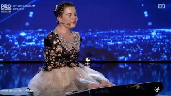 Povestea emoţionantă a lui Lorelai Moşneguţu, fata fără mâini care a impresionat o ţară întreagă
