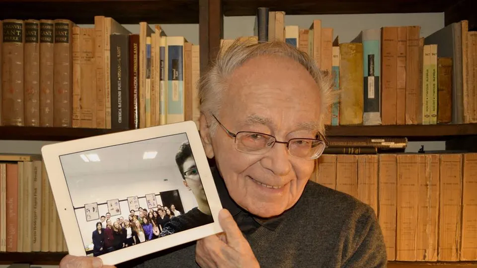 Precizări de ultima oră despre Mihai Şora. Un critic literar a lămurit taina statusului postat marţi
