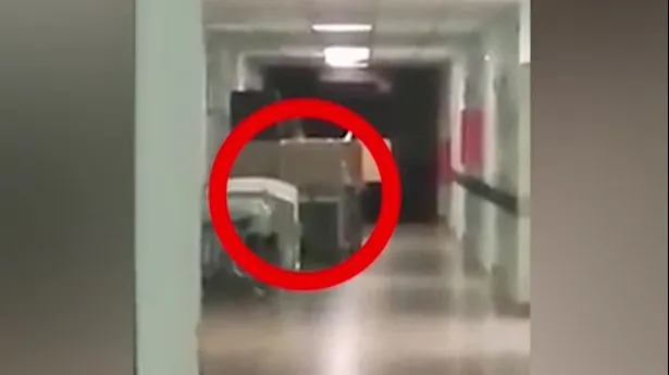Medicii s-au ascuns de spaimă. Clipa în care pare că sufletul unui copil bolnav se ridică din trup