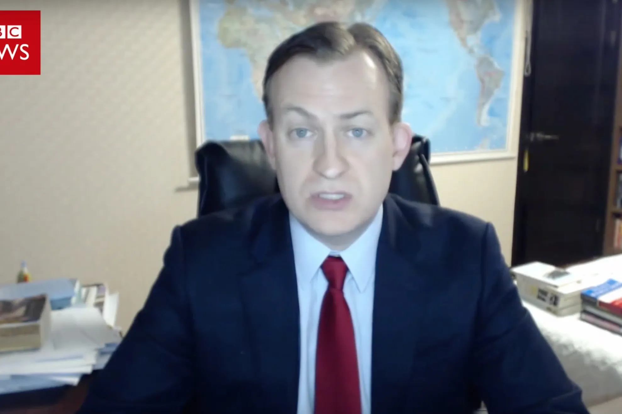 Un expert pe politică externă, viral după un interviu live acordat BBC! Ce a apărut în imagini