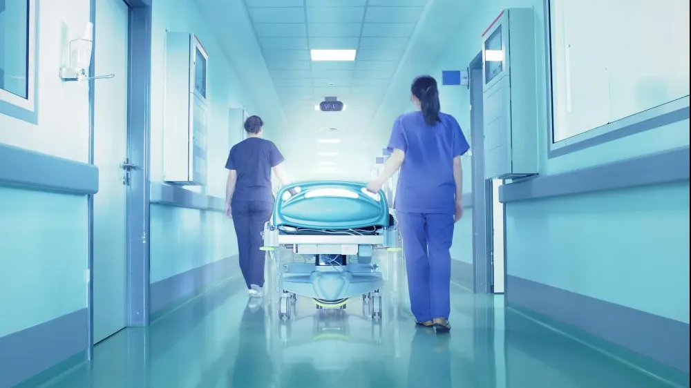 Caz șocant la Iași. Cinci elevi, la spital după ce și-au ținut respirația în joacă