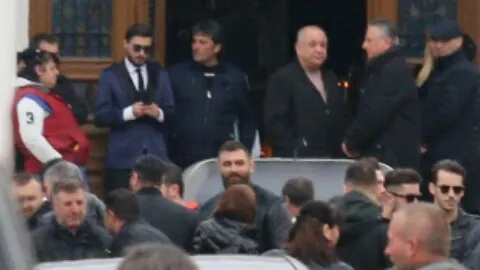 Apariție neașteptată la înmormântarea lui Vasile Turcu