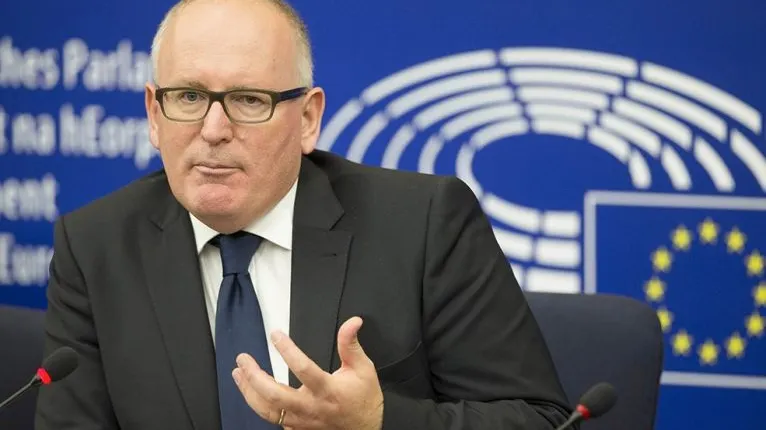 Vicepreședintele CE, Frans Timmermans, vine în România. Întâlniri cu Dragnea și Grindeanu