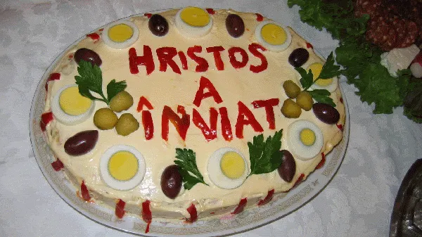 Aşa faci cea mai bună SALATĂ BOEUF. Ingredientul GREŞIT pe care toate gospodinele îl folosesc