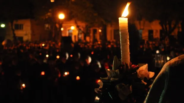 Sfânta Lumină de la Ierusalim a ajuns în România