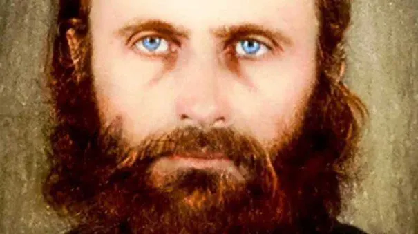 Comparaţie neobişnuită făcută de Arsenie Boca! Care sunt asemănările dintre om şi o ceaşcă de ceai