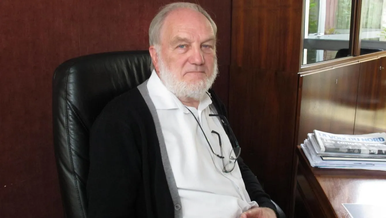 Cel mai REALIST primar din Franţa vrea să demisioneze: "Nu vreau să-mi dedic viaţa unor idioţi"