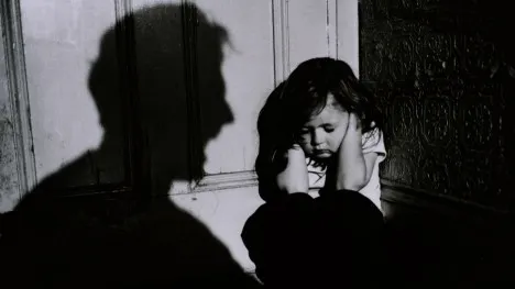 Tot mai mulţi copii devin victimele unui nou fenomen! În 85% din cazuri totul se întâmplă în şcoală
