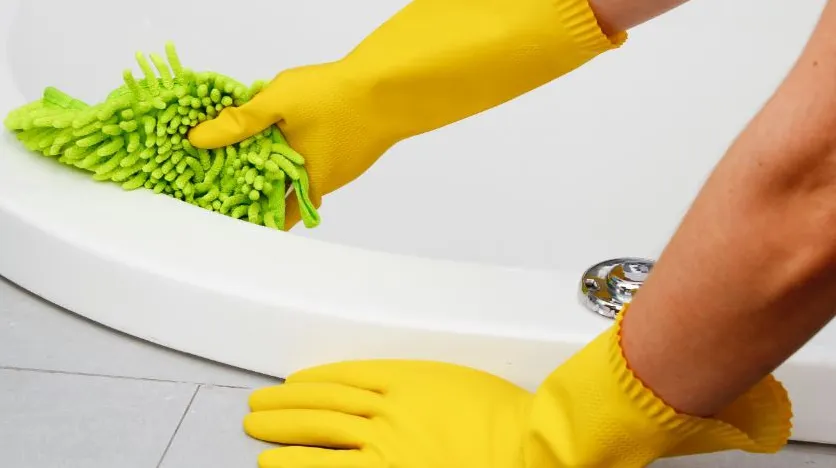 Cum să cureți baia în câteva secunde, fără detergent special