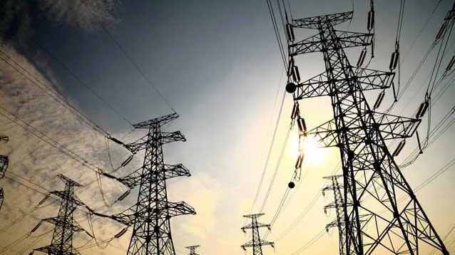 Aproape 4.000 de oameni nu au curent electric de 6 zile în județul Vaslui. Situația este CRITICĂ