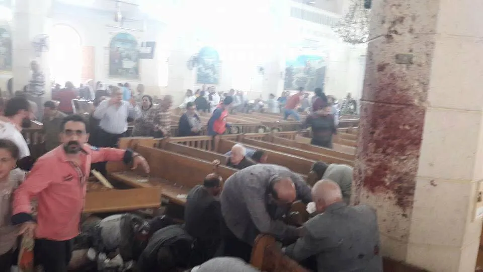 Imagini de la primul atac din Egipt! Teroare şi durere pe chipurile credincioşilor