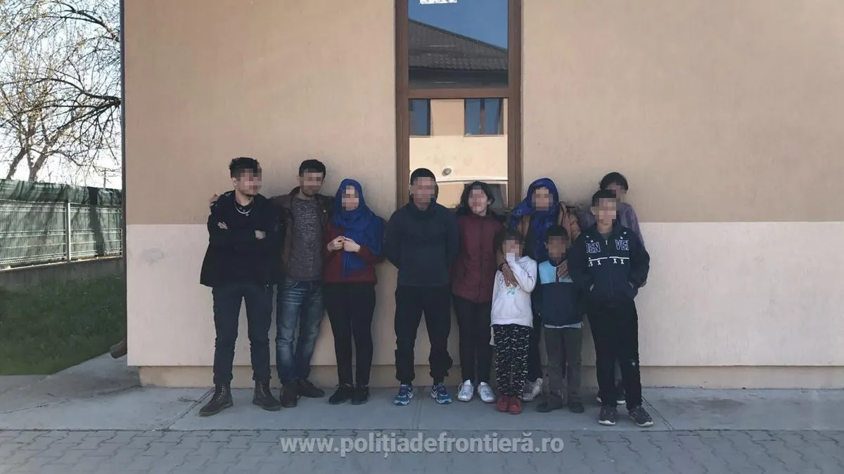Zeci de imigranţi irakieni şi sirieni, descoperiţi la graniţa cu Serbia. Ce plan aveau