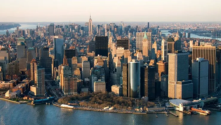 Plimbări în SUA din bani publici. CJ Prahova, deplasare la New York de 44 000 de $ pentru 6 oameni