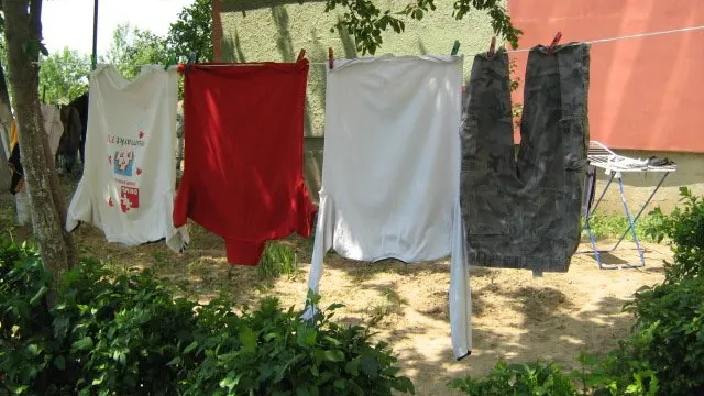 Se spală sau nu haine de Izvorul Tămăduirii? Ce spun preoţii