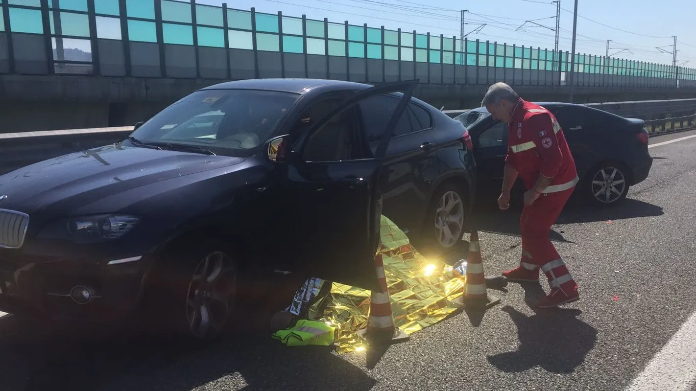 Pilot italian legendar, UCIS într-un accident auto provocat de o şoferiţă româncă
